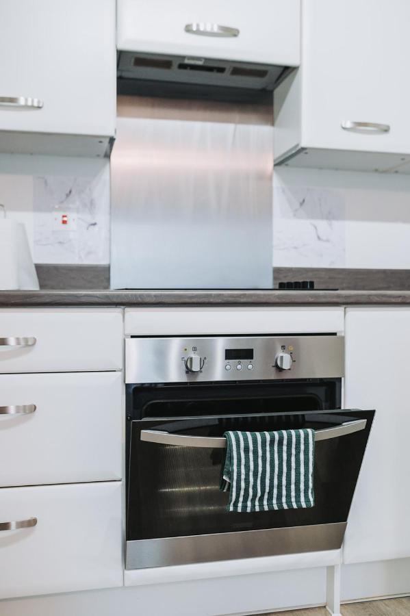 Deluxe 2 Bed Flat In Patchway Near Aztec West And Cribbs Causeway Bristol Διαμέρισμα Εξωτερικό φωτογραφία