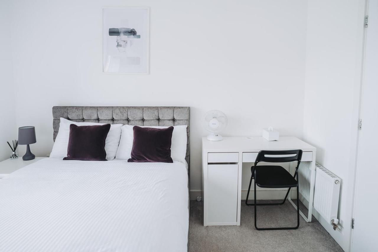 Deluxe 2 Bed Flat In Patchway Near Aztec West And Cribbs Causeway Bristol Διαμέρισμα Εξωτερικό φωτογραφία