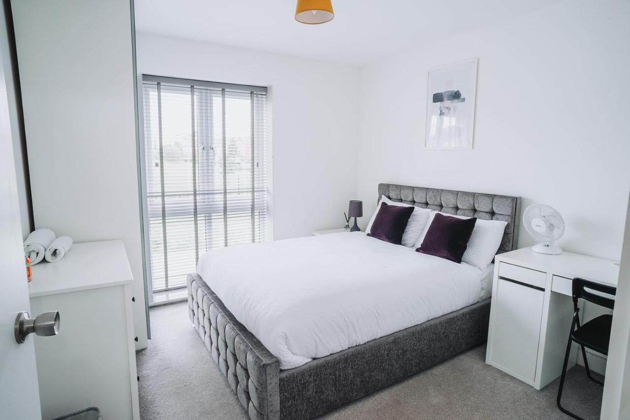 Deluxe 2 Bed Flat In Patchway Near Aztec West And Cribbs Causeway Bristol Διαμέρισμα Εξωτερικό φωτογραφία